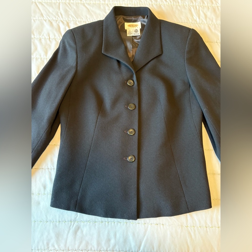 Last Week‼️💥MoviNG sALe‼️TALBOTS Classic Black Wool Blazer. Sz 2